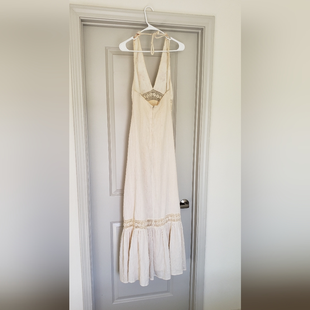 Elegant Cream Embroidered Maxi Dress - Picture 7 of 8